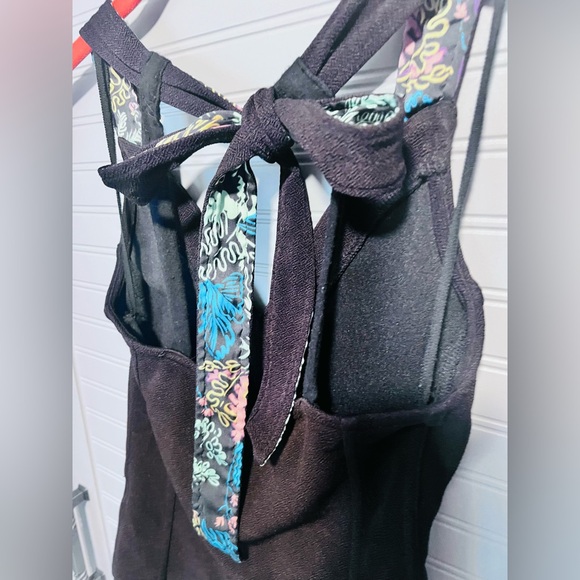 Free People Womens One Call Away Open Back V-Neck Halter Top Sz. Small EUC - Picture 10 of 12